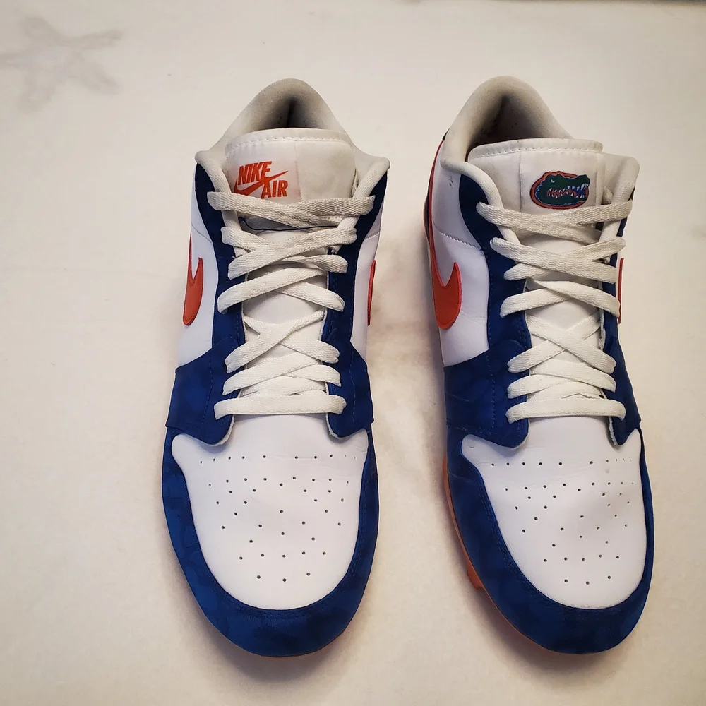 Air Jordan 1 Low OG Florida Gators 2025 Player Exclusive - Football Cleats‎